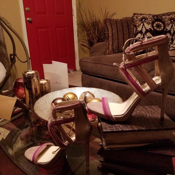 Jessica Simpson BN size 7.5 Tan Heels - Picture 3 of 8